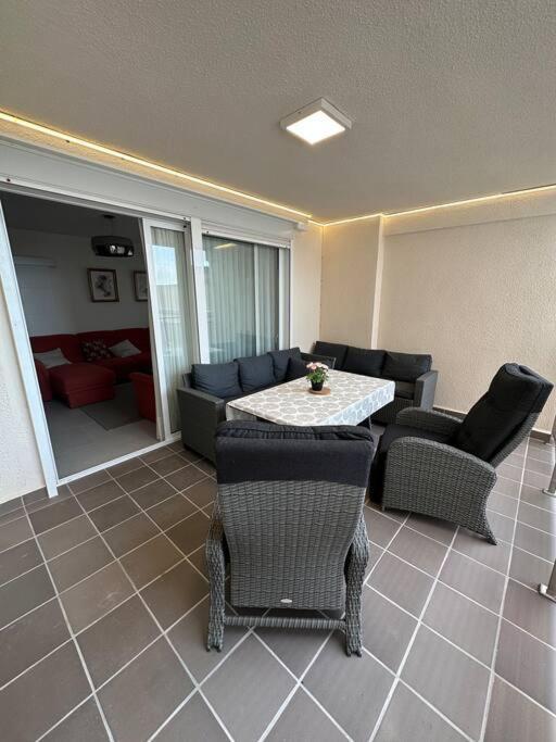 Апартаменты Cunit, Front Line With Sea View Экстерьер фото
